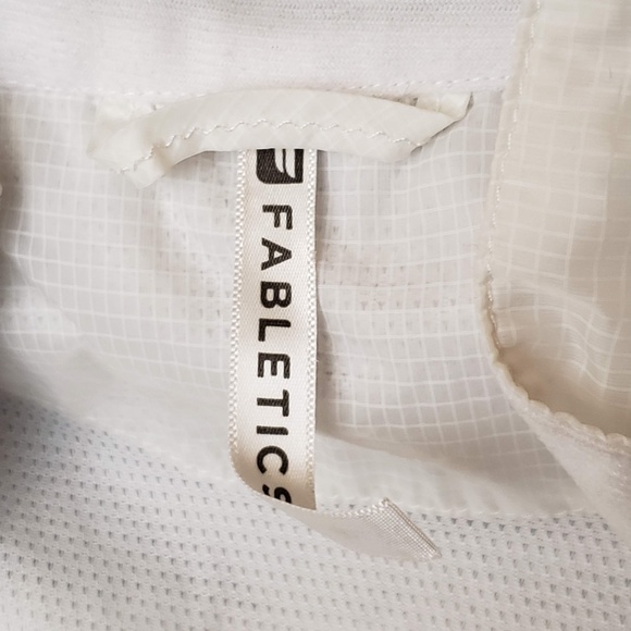 Fabletics windbreaker workout vest with mesh back - Picture 5 of 6